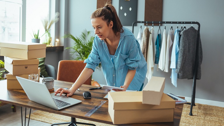 How to launch a physical product without investors