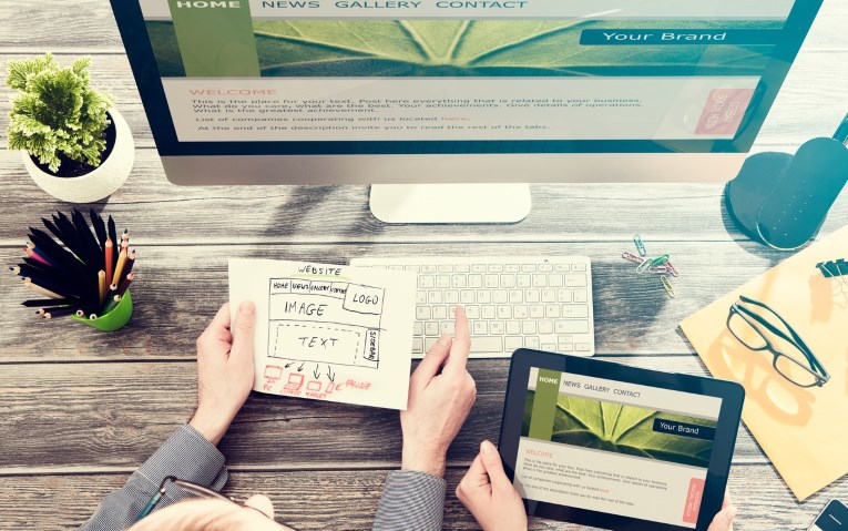 Building a website: How and when to outsource it to a web developer